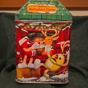 M&Ms Christmas Village Series reindeer farm‎ #16 Limited Edition canister 2003